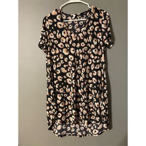 Honeyme Animal Print Short Sleeve V Neck Tunic Top Size Medium